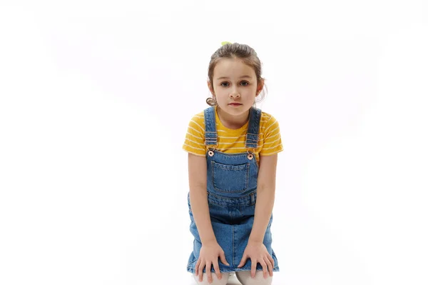 Retrato Isolado Fundo Branco Adorável Criança Pré Escolar Caucasiana Menina — Fotografia de Stock