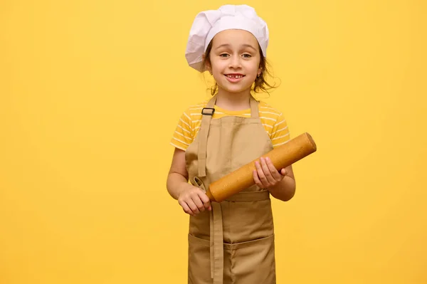 Happy Little Preschool Girl Rolling Pin Dressed Chef Pastry Smiling — Stock Photo, Image