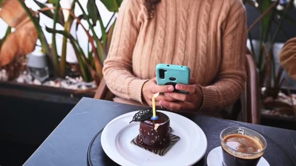 Close Birthday Girl Holding Mobile Phone Photographing Recording Video Her — Stock Video