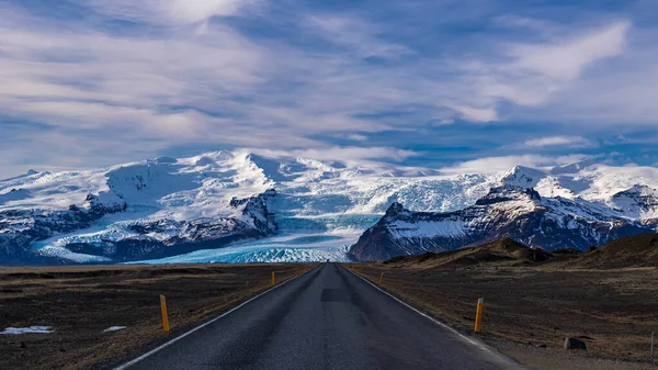 Kilátás Fjallsarlon Egy Hideg Márciusi Napon Izlandon — Stock Fotó