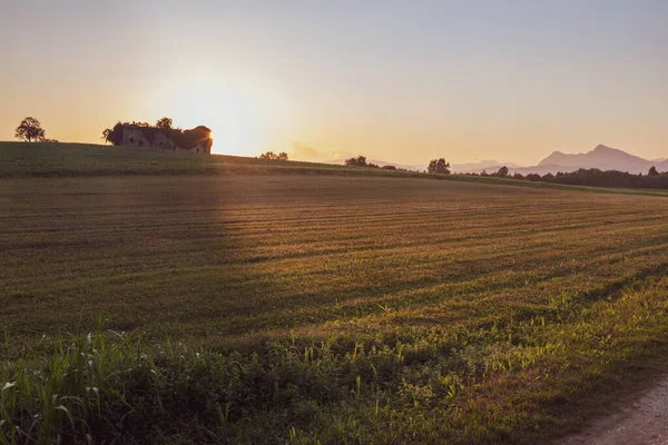 Slunce Zapadá Nad Poli Friuli Venezia Giulia Itálie — Stock fotografie
