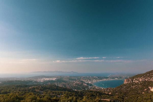 Днем на пляже на острове Кос, приветствие