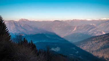 Friuli-Venezia Giulia dağlarında kış tatili, İtalya