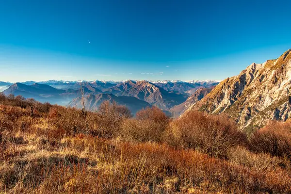 Trekking Dia Inverno Nas Montanhas Friuli Venezia Giulia Itália — Fotografia de Stock