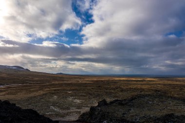 İzlanda 'da kışın araba sürmek