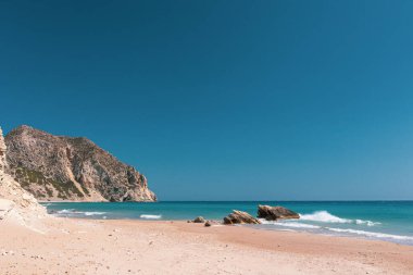 Kos Adası 'ndaki Kavo Paradiso plajında güzel bir gün.