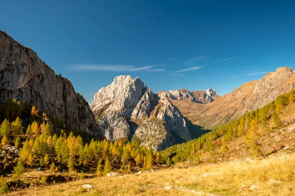 stock image A beautiful sunny autumn day in the Alps of Friuli Venezia-Giulia, Italy