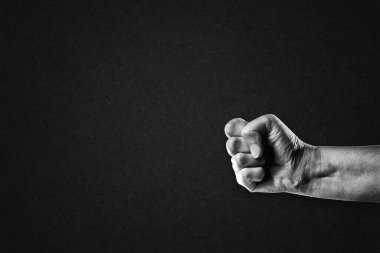 El Verme Yumruğu Çarpışma Sembolü Sembol İşareti Siyah ve Beyaz Renkli Kağıt Arkaplanı, Boşluğu Kopyala