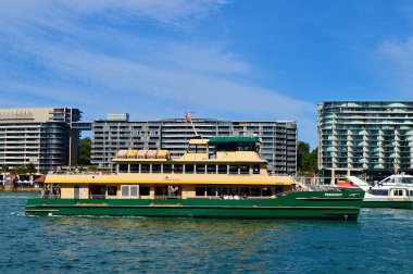Sydney - Ekim 2023 Sydney 'deki rıhtımdaki tekne 