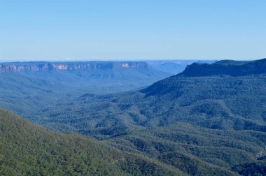 Avustralya 'daki Leura' daki Mavi Dağların manzarası