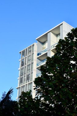 Sidney, Avustralya 'nın batı banliyölerinde modern mimari.