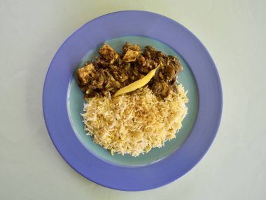 Safran pirinçli Palak Paneer.