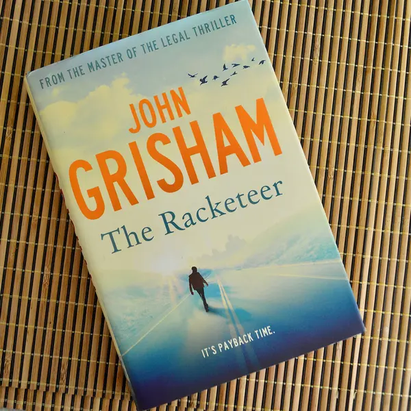 Sydney, Avustralya. Nisan 2025. The Harketeer - John Grisham 'ın romanı.. 