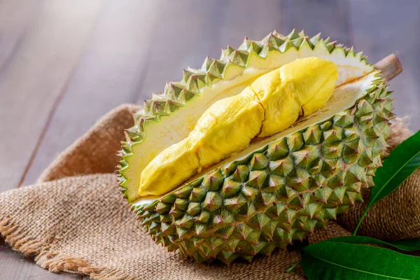Chani Kai Durian Atau Durio Zibthinus Murray Atas Karung Chani Stok Foto Bebas Royalti