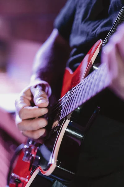 Vertical Image Musician Playing Electric Guitar Concert Faces Shown Close — Stok fotoğraf