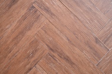 Koyu kahverengi seramik fayanslar taklit panolar kapanır