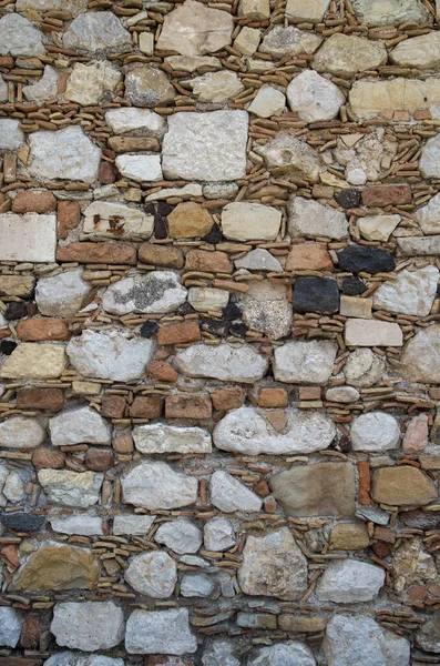 Vieux Mur Pierre Avec Des Pièces Céramique Proche — Photo