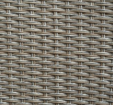 Eski hasır örülmüş yüzeyi kapatın.