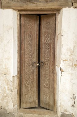 Khiva 'daki eski ahşap kapı. Yakından, Özbekistan, Asi.