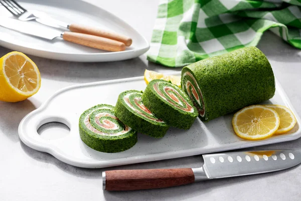 Spinach Roll Smoked Salmon Cream Cheese Healthy Food — Stock Photo, Image