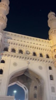 Charmina, Hindistan 'daki antik tarihi anıtlar. 