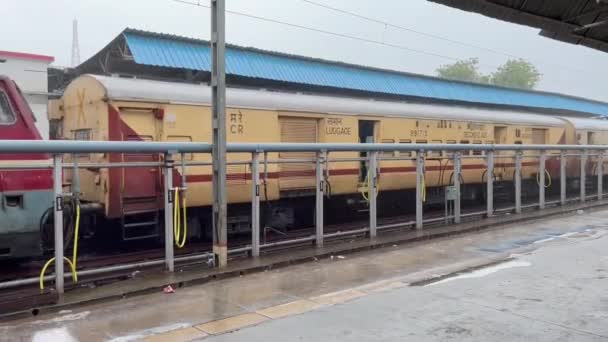 Indian Railway Running Railway Station — Stock Video