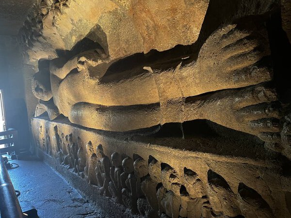 the temple of the buddha in the city of thailand
