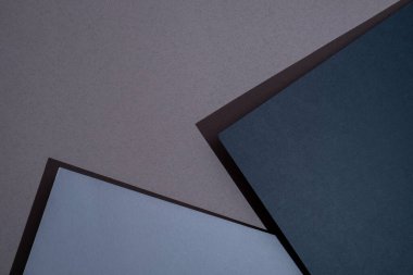 Renkli kağıdın soyut dokusu. Geometrik şekiller ve parlak renkli çizgiler. Mesaj için yer. Çok renkli, soyut düz yatak. Okul konseptine geri dönelim. Boşluğu kopyala, üst görünüm