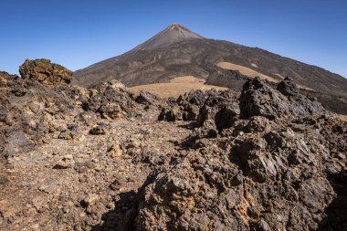 Pico Pico del Teide İspanya 'da Tenerife' de Pico Viejo 'dan görüldü.