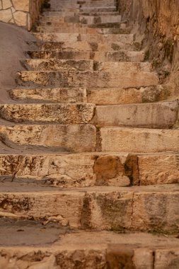 Taş merdiven, Peschici, Apulia da dahil olmak üzere birçok İtalyan kentinde çok sevilen bir mimari özelliktir..