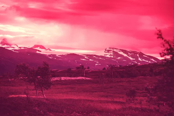 Beautiful Mountains Background Sunset Sky Trendy Viva Magenta Color Nature — Stock Fotó