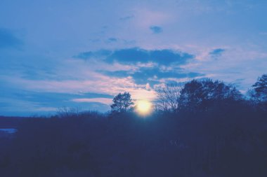 Akşamları kırsal alan. Kırsalda gün batımı