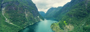 Naeroyfjord 'un hava görüntüsü. Gudvangen, Norveç