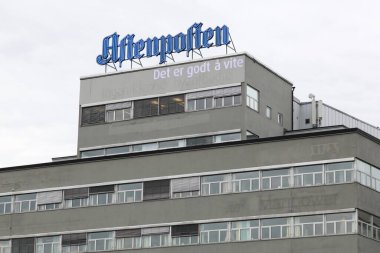 Oslo, Norveç - 27 Ağustos 2018: Oslo 'daki Aftenposten ofis binası. Aftenposten Norveç 'in tirajla basılmış en büyük gazetesidir. 
