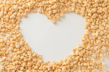 Yağlı tahıllı soya fasulyesi.