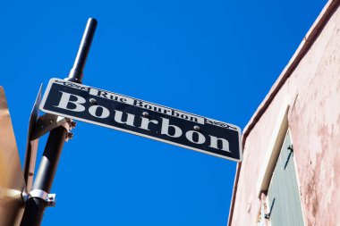 New Orleans, Louisiana 'da Fransız Mahallesi' nde sokak tabelası.