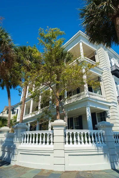 Vacker Vintage Arkitektur Det Historiska Franska Kvarteret Charleston South Carolina — Stockfoto