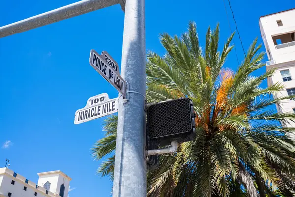 Blick Auf Die Innenstadt Von Coral Gables Miami Florida Stockfoto