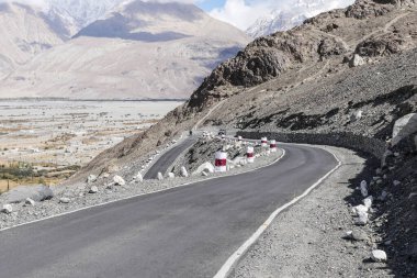 Ladakh Hindistan 'ın manzara manzarası. Himalayalar, Ladakh, Hindistan