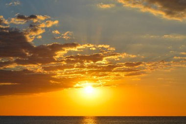 Nice, Fransa sahillerinde güzel bir gün doğumu.