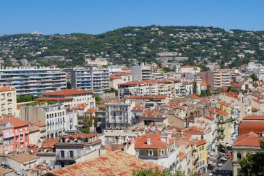 Cannes, Fransa 'nın zarif ve canlı atmosferi.
