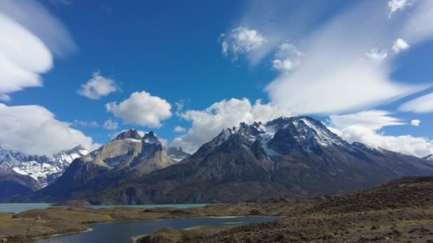 Timelapse Σύννεφα Κινείται Πάνω Από Βουνά Στη Χιλή Παταγονία Υψηλής — Αρχείο Βίντεο