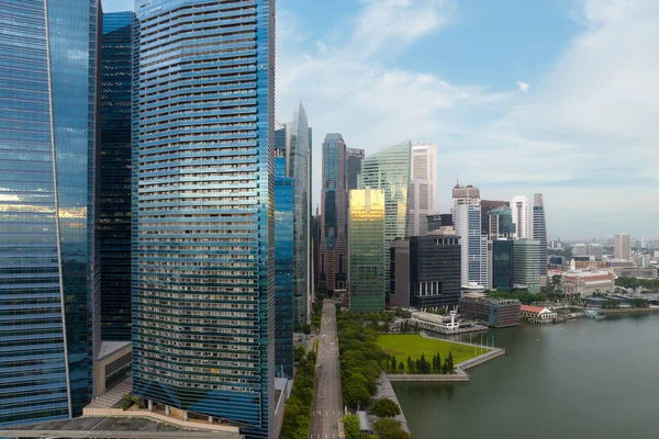 싱가포르의 지구와 도시를 아침에 아시아 싱가포르에서 공중에서 — 스톡 사진
