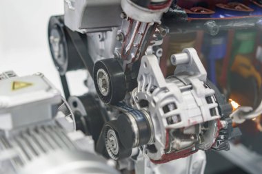 Modern bir motorun zamanlama dinamiği milisaniye doğruluğu, performansı ve yakıt verimliliğini optimize eden zamanlama mekanizmalarının karmaşıklığını ortaya çıkarır.