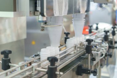 Çeşitli endüstrilerdeki otomatikleştirilmiş üretim hatlarının önemli bir parçası.