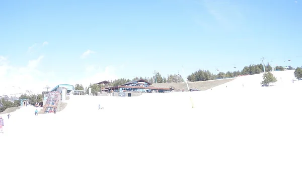Verschneite Landschaft Eines Skigebiets — Stockfoto