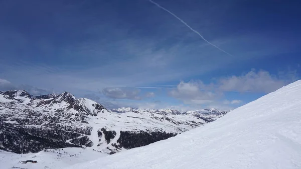 Sneeuwlandschap Van Een Skigebied — Stockfoto