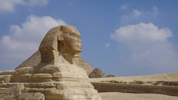 埃及开罗的吉萨狮身人面像 — 图库照片
