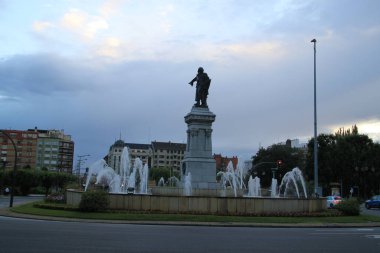 Leon, İspanya, 22 Haziran 2022: 2022 yazının başlarında Leon şehrinin manzarası