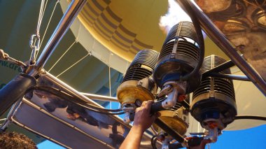 Luxor, Mısır, 12 Temmuz 2022: Lüksör, Mısır 'da balon uçuşu